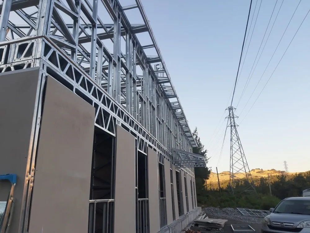 Hafif Çelik Yurt Binasi